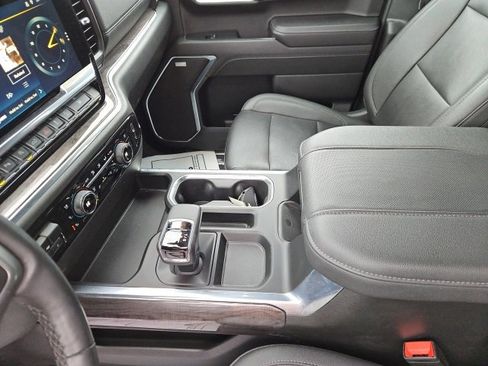 Certified 2024 Chevrolet Silverado 1500 LTZ w/ LTZ Convenience Package II image 33