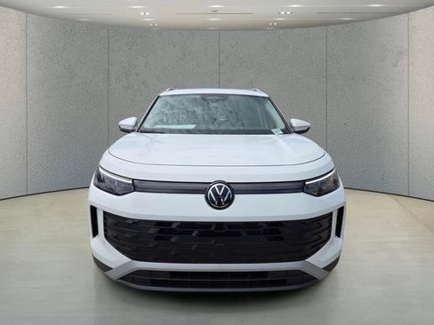 New 2026 Volkswagen Tiguan S FWD image 8