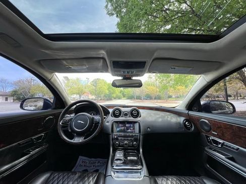 Used 2017 Jaguar XJ L Portfolio AWD/4WD image 27