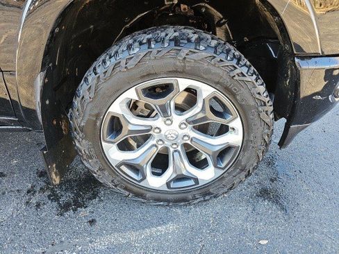 Used 2021 RAM 1500 Limited image 10