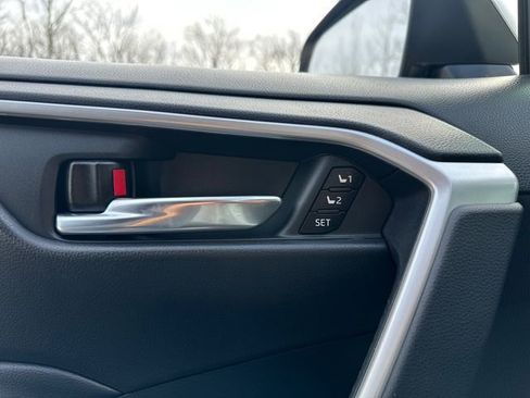 Certified 2022 Toyota RAV4 XLE Premium image 27
