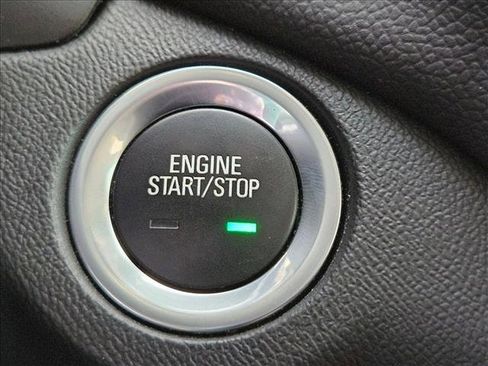 Used 2021 Chevrolet Equinox LT image 14