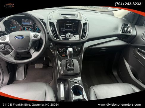 Used 2015 Ford Escape Titanium FWD image 7