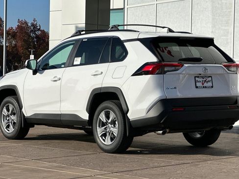 New 2025 Toyota RAV4 XLE image 6