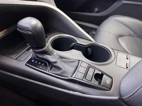 Used 2021 Toyota Camry XSE w/ Carpet Mat Package (TMS) image 19