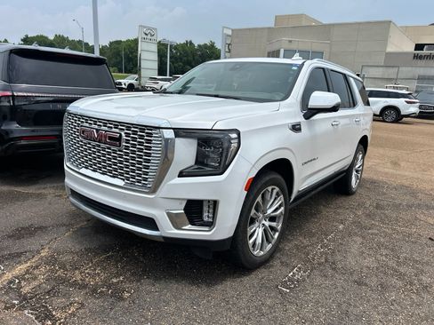 Used 2022 GMC Yukon Denali w/ Denali Premium Package RWD image 5