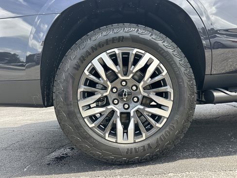 New 2026 Chevrolet Tahoe Z71 w/ Z71 Off-Road Package AWD/4WD image 19
