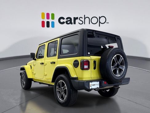 Used 2023 Jeep Wrangler Unlimited Sahara image 3
