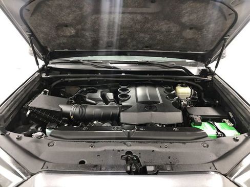 Used 2020 Toyota 4Runner TRD Off-Road Premium w/ Moonroof Package image 25