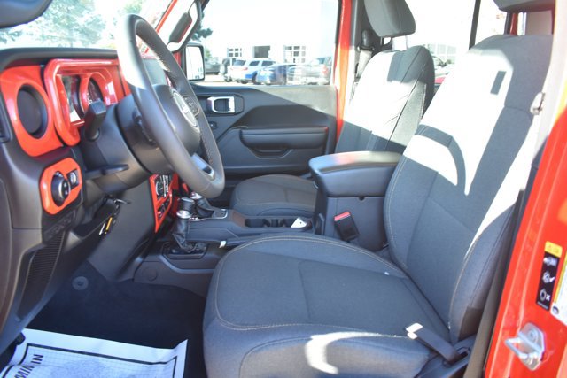 Used 2024 Jeep Gladiator Sport AWD/4WD image 15