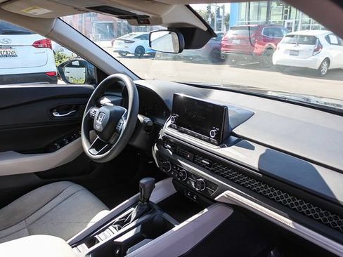 Used 2024 Honda Accord EX image 22