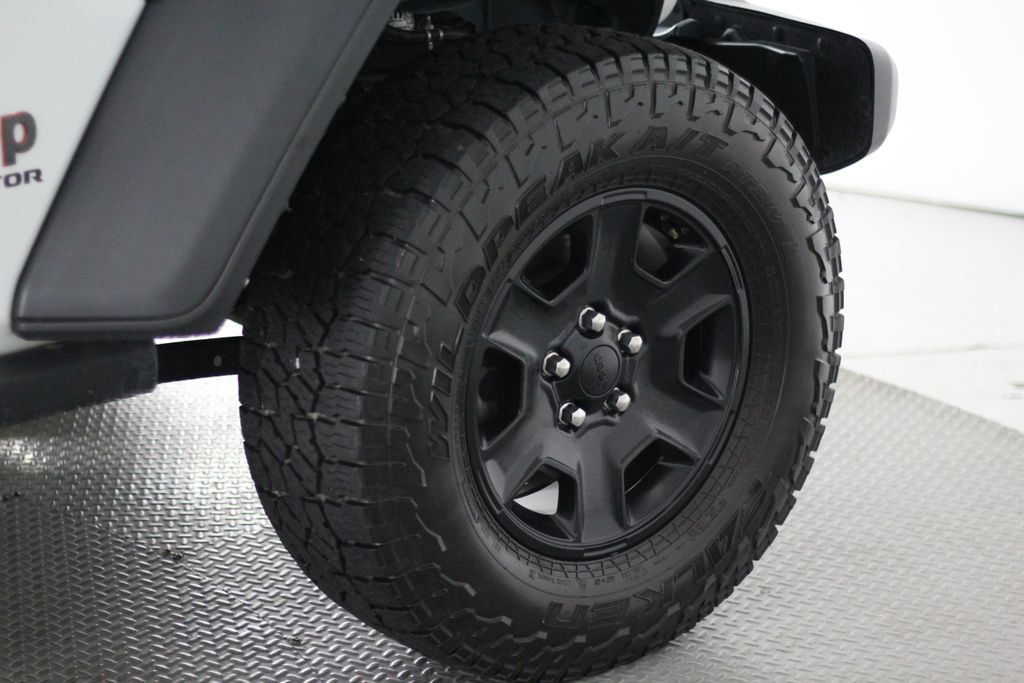 Used 2021 Jeep Gladiator Mojave w/ LED Lighting Group AWD/4WD image 56