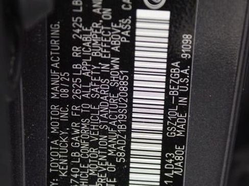 Used 2025 Lexus ES 350 w/ Premium Package image 26