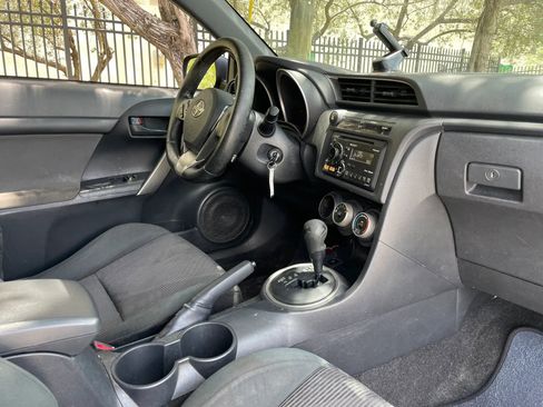 Used 2012 Scion tC FWD image 22