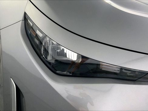 Used 2025 Kia Soul LX w/ LX Technology Package FWD image 26