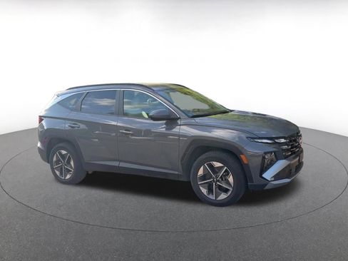 Used 2025 Hyundai Tucson SEL AWD/4WD image 2