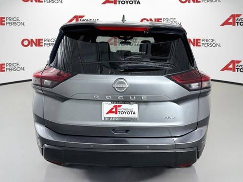 Used 2024 Nissan Rogue S AWD/4WD image 6