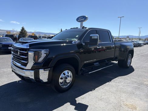 Used 2025 GMC Sierra 3500 SLT w/ SLT Convenience Package AWD/4WD image 3