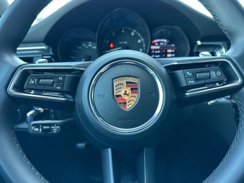 Used 2026 Porsche Macan AWD/4WD image 24