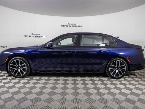 Used 2025 BMW 760i xDrive w/ Executive Package AWD/4WD image 10