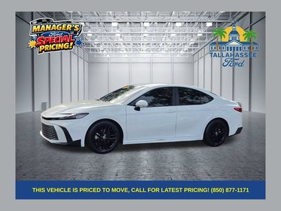Used 2025 Toyota Camry SE w/ Convenience Package