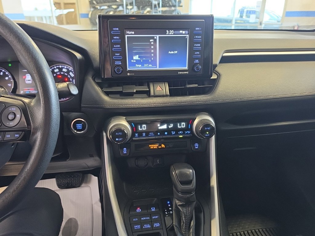 Used 2021 Toyota RAV4 XLE AWD/4WD image 16