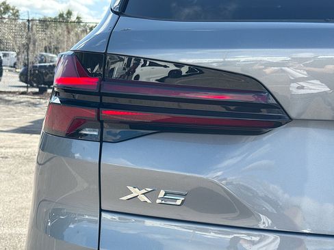 New 2026 BMW X5 xDrive40i image 10