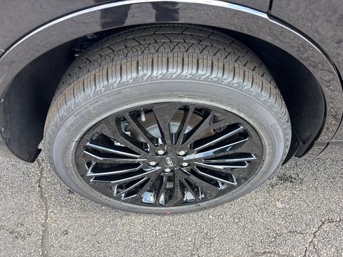 New 2026 Lincoln Corsair Premiere AWD/4WD image 11