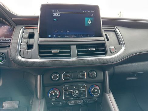 Used 2023 Chevrolet Suburban RST w/ Luxury Package image 15