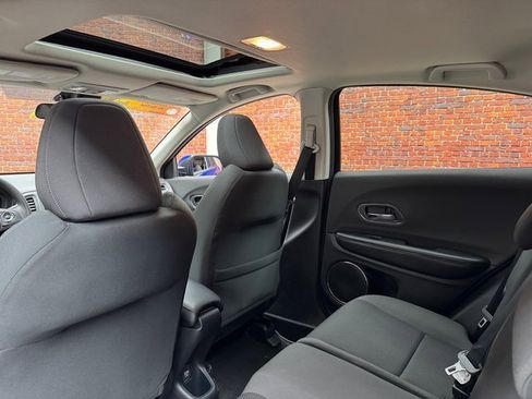 Used 2019 Honda HR-V EX image 24