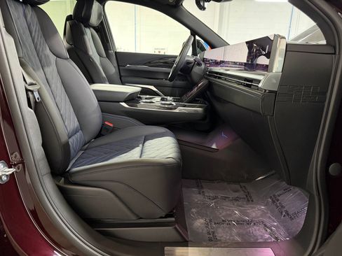 New 2026 Cadillac Escalade IQ Sport 1 w/ LPO, Floor Liner Package AWD/4WD image 54