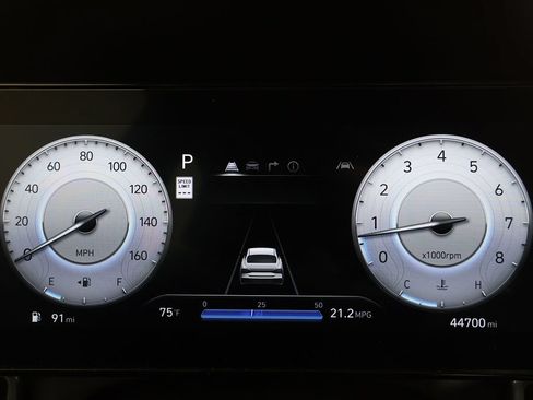 Used 2024 Hyundai Elantra SEL FWD image 35