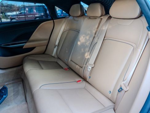 Used 2023 Lucid Air Touring image 18