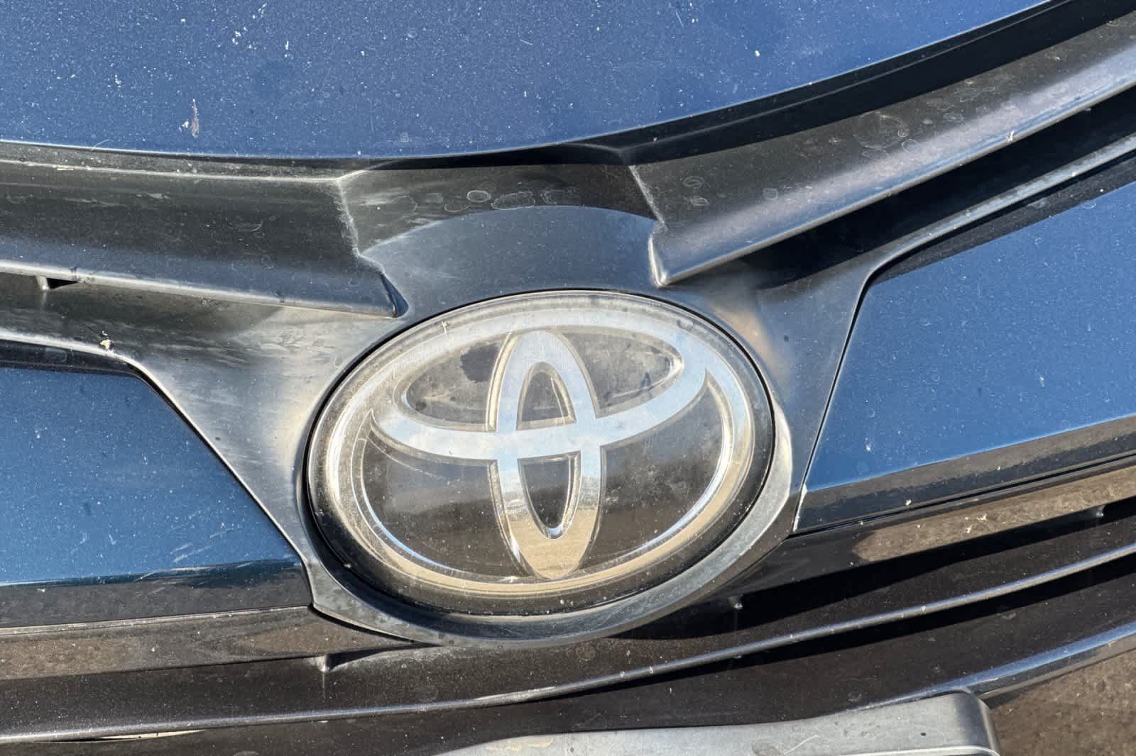 Used 2019 Toyota Corolla XLE FWD image 16