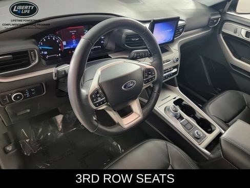 Used 2023 Ford Explorer XLT w/ Equipment Group 202A AWD/4WD image 12