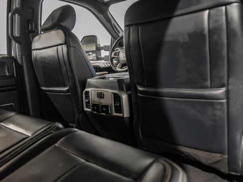 Used 2022 Ford F350 Lariat w/ Lariat Ultimate Package AWD/4WD image 35