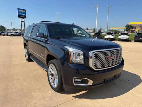 Used 2017 GMC Yukon XL Denali w/ Open Road Package AWD/4WD image 2