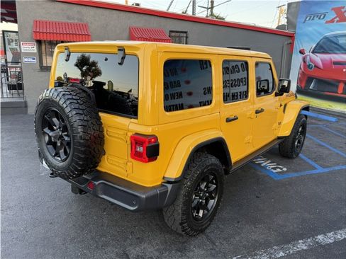 Used 2019 Jeep Wrangler Unlimited Sahara w/ Quick Order Package 24M Moab AWD/4WD image 14