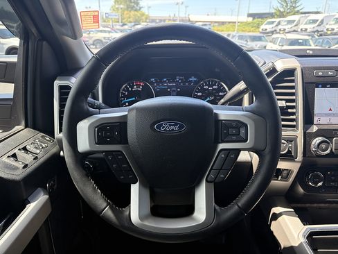 Used 2019 Ford F250 Lariat w/ Lariat Ultimate Package AWD/4WD image 23
