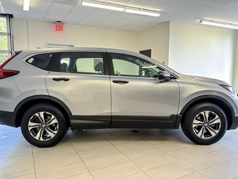 Used 2018 Honda CR-V LX image 3