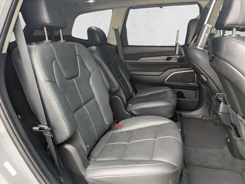 Used 2022 Kia Telluride SX w/ Nightfall Edition Package image 19