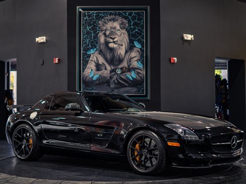 Used 2015 Mercedes-Benz SLS AMG GT Final Edition image 36