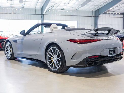 Used 2022 Mercedes-Benz SL 55 AMG 4MATIC image 4