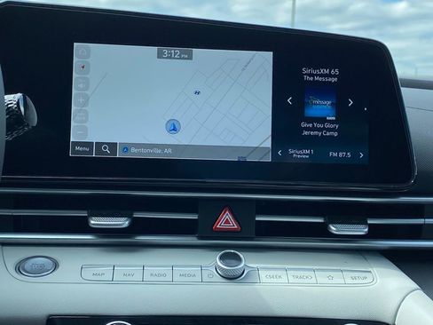 New 2026 Hyundai Elantra Limited FWD image 15