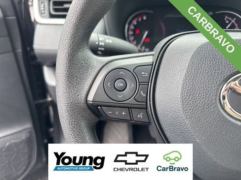 Used 2025 Toyota RAV4 XLE AWD/4WD image 16