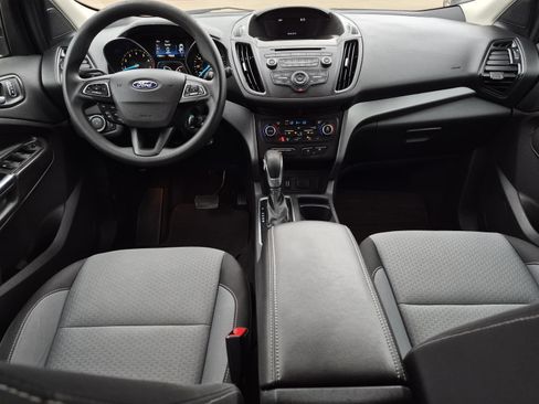 Used 2018 Ford Escape SE FWD image 15