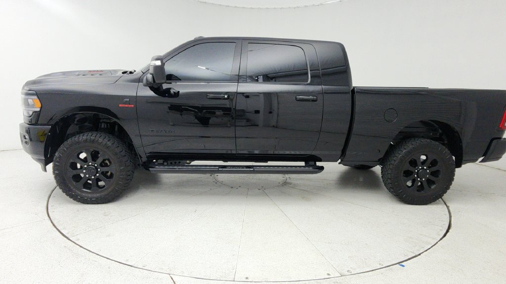 Used 2024 RAM 2500 Laramie w/ Night Edition AWD/4WD image 4