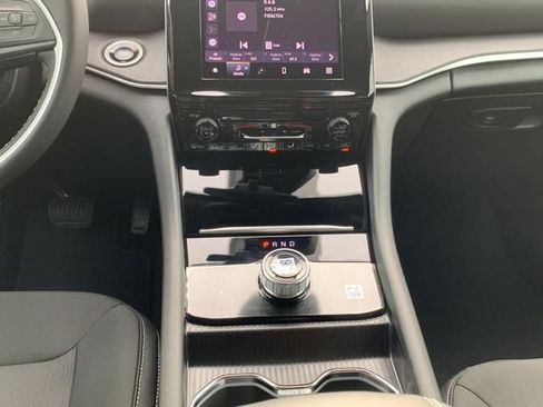 Used 2025 Jeep Grand Cherokee L Laredo AWD/4WD image 26