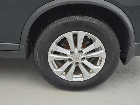 Used 2016 Nissan Rogue SV w/ SV Premium Package AWD/4WD image 33