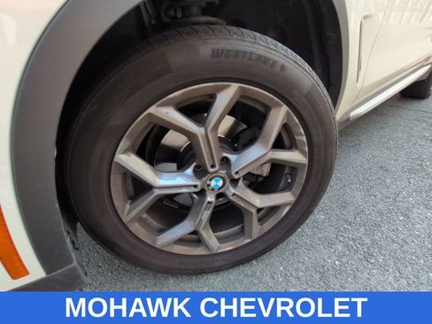 Used 2024 BMW X3 xDrive30i w/ Premium Package AWD/4WD image 7